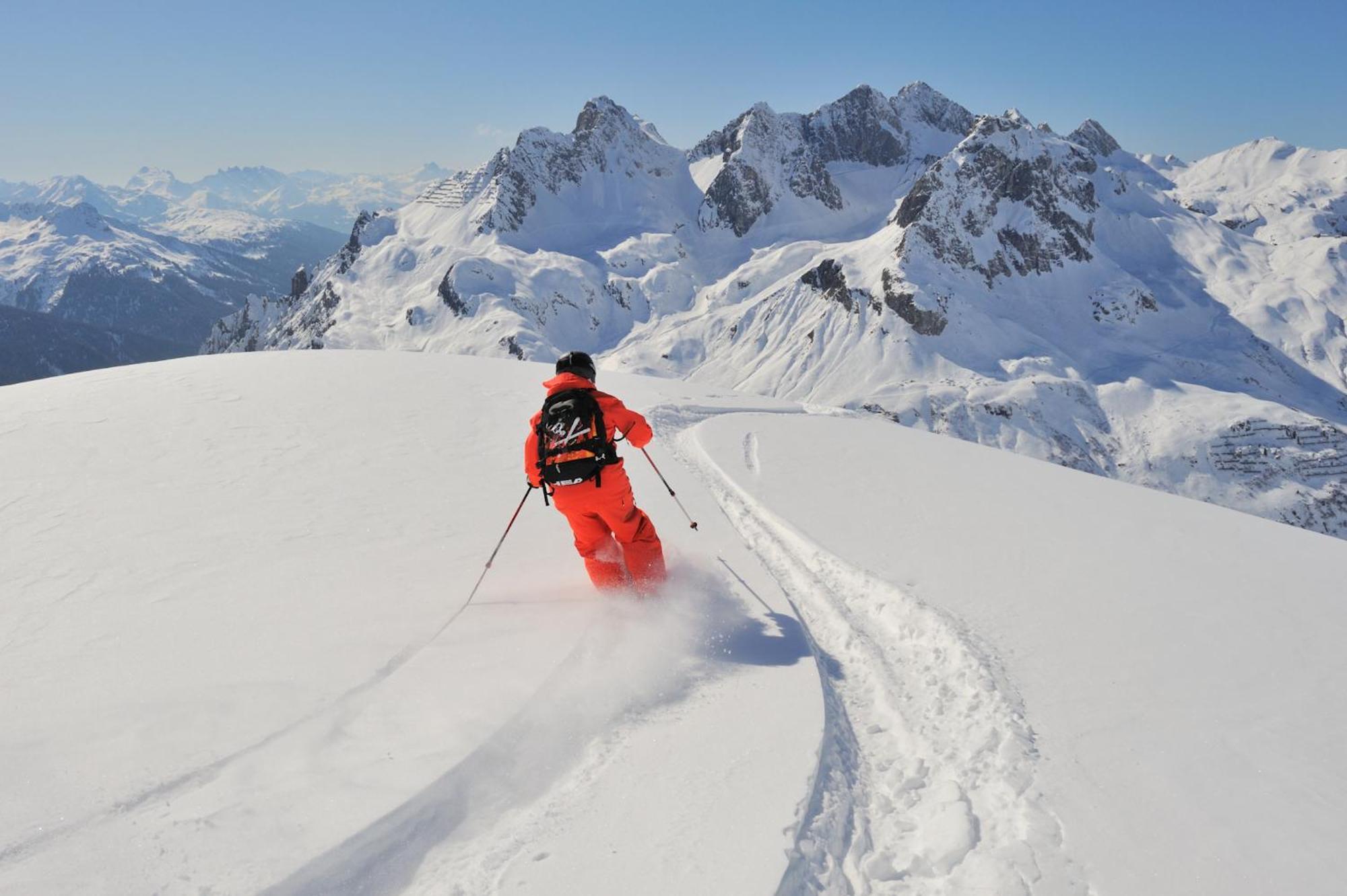 Hotel Goldener Berg 4*