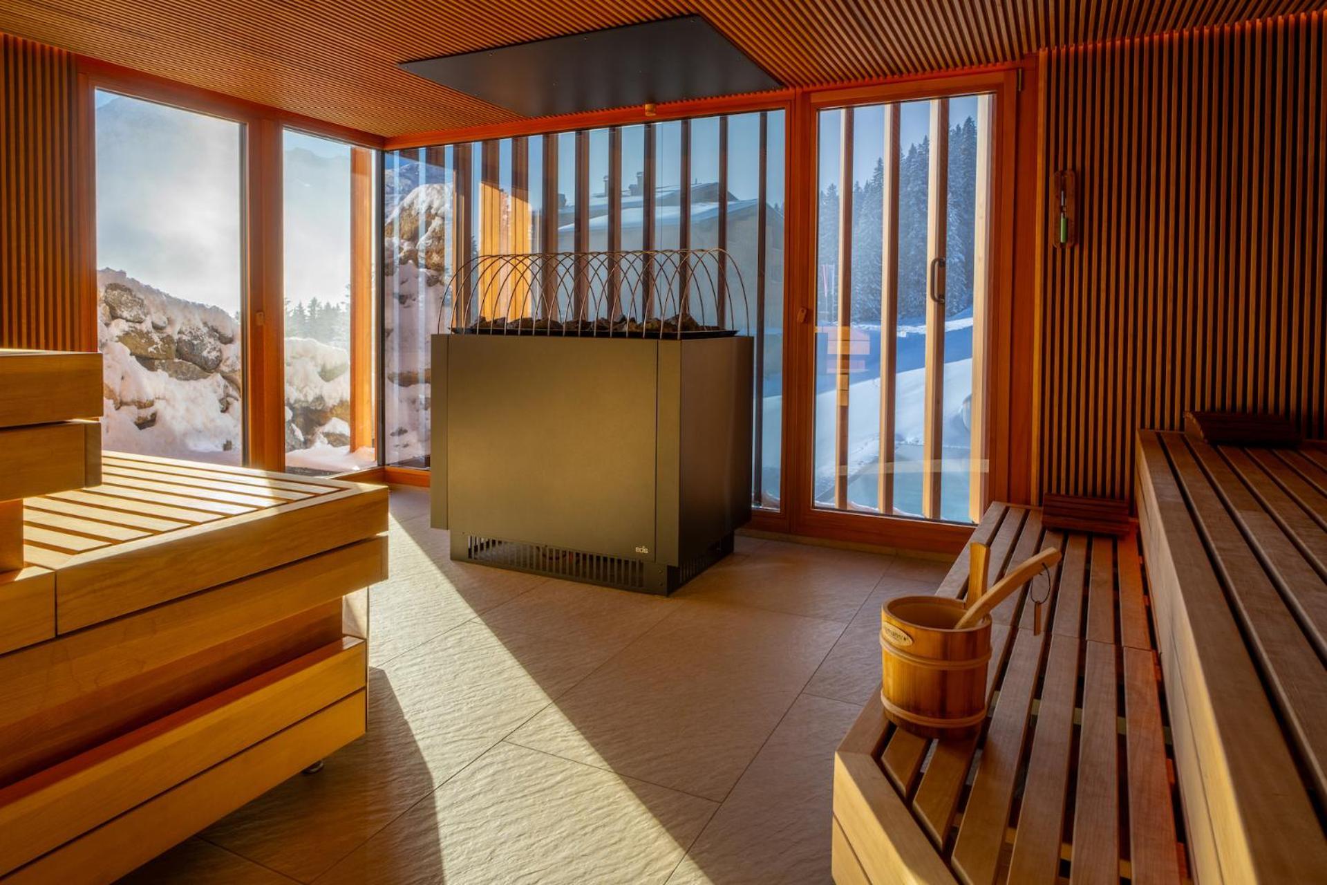 Hotel Goldener Berg 4*